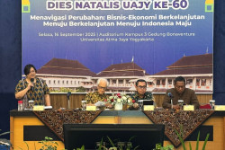 FEB UAJY Gelar Seminar Menavigasi Perubahan Bisnis dan Ekonomi Berkelanjutan