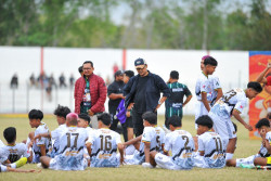 Sepak Bola Putra Kukuhkan Sleman Sebagai Juara Umum Porda XVII DIY