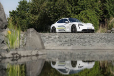 Porsche Tunda Rencana Luncurkan Mobil Listrik