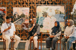 ARTOTEL Suites Bianti Gelar Dialog Abstrak Warna hingga Imajinasi Berpameran