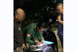 Lagi, Empat Warga Bantul Kena OTT Satpol PP Buang Sampah Sembarangan