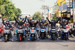Menjelajah Lereng Gunung Lawu dengan Aerox Alpha