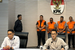 KPK Tetapkan 21 Tersangka Korupsi Dana Hibah Jatim, Ini Identitasnya