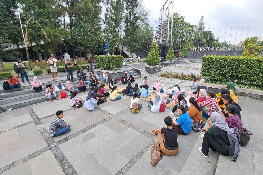 Pemeran Bu Tejo Film Tilik Kritisi MBG, Perlu Ada Evaluasi Menyeluruh