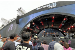 Padi Reborn Bawakan Lagu Era 2000-an di Synchronize Fest 2025