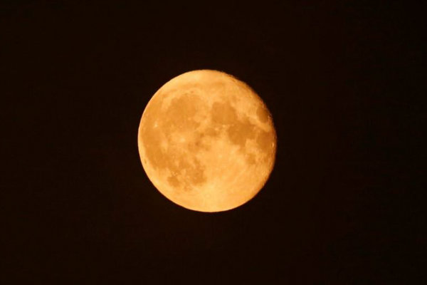 7 Oktober 2025, Ada Supermoon yang Hiasi Langit Indonesia