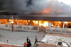 Kebakaran Pasar Kota Wonogiri, Api Tak kunjung Padam