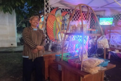 Belajar Racik Teh dan Usaha Angkringan di Ngerangan Klaten