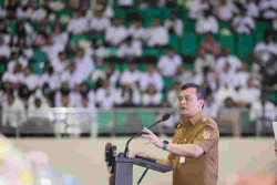 Gubernur Ahmad Luthfi Minta Pengawasan MBG Diperketat
