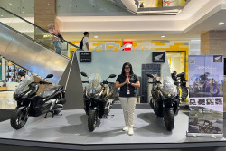 New Honda ADV160 Nampang di Pakuwon Mall Jogja