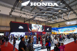 Disambut Antusias, New Honda ADV160 Jadi Primadona di IMOS 2025