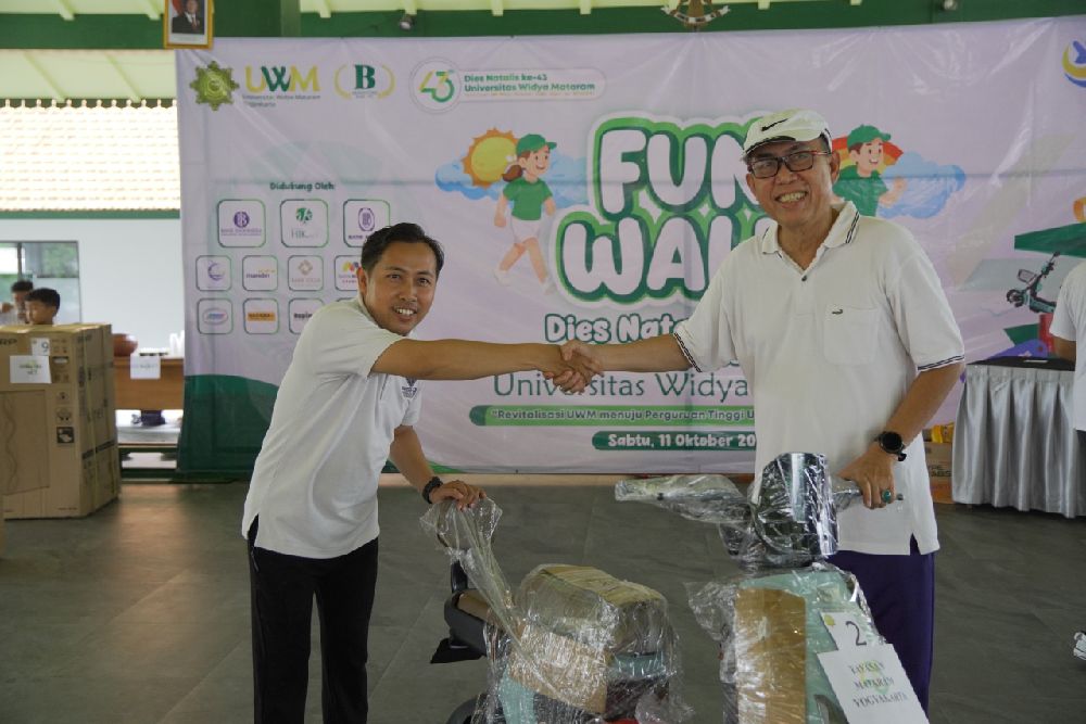 Dies Natalis ke-43, Universitas Widya Mataram Gelar Fun Walk