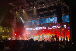 Pamungkas Guncang Panggung JNM Lewat Konser Mini Solitaire