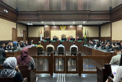 Anak Riza Cholid dkk Didakwa Rugikan Negara Rp285 Triliun