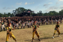 Ribuan Penari Tampil di Alun-alun Wates, Pecahkan Rekor MURI