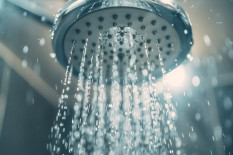 Dokter Kulit Sarankan Mandi 1-2 Kali Sehari Cukup di Cuaca Ekstrem