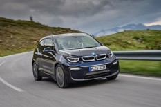 BMW Pertahankan Kepemimpinan di Pasar Mobil Premium
