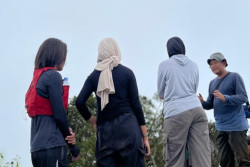 4 Wisatawan Tepergok Masuk Zona Larangan Bukit Kukusan Merapi