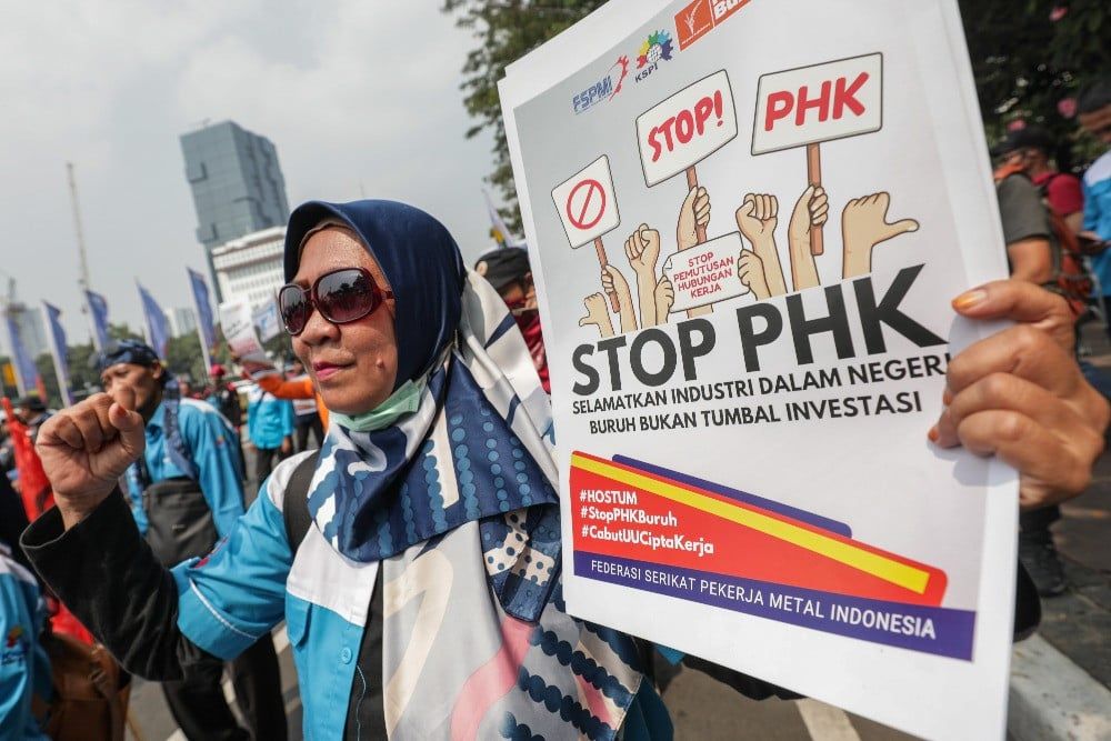 KSPI Soroti PHK dan Korupsi Selama Satu Tahun Pemerintahan Prabowo
