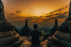 Menikmati Sunrise di Candi Borobudur, Akses Dibuka Setiap Hari