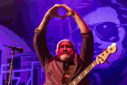 Bassist dan Pendiri Limp Bizkit, Sam Rivers Meninggal Dunia