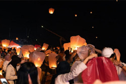 Festival Lampion Terbang Jogja Siap Terangi Langit Goa Cemara