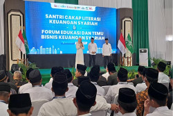 Santri Ponpes Diajak Cakap Finansial dan Kembangkan Ekonomi Syariah