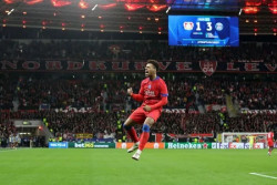PSG Lumpuhkan Bayer Leverkusen, Skor 7-2, di Liga Champions