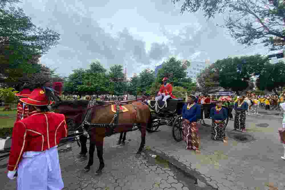Kirab Trunajaya, Kereta Pusaka Turun Gunung