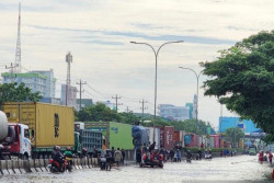 Banjir, Jalur Pantura Semarang-Demak Macet Parah