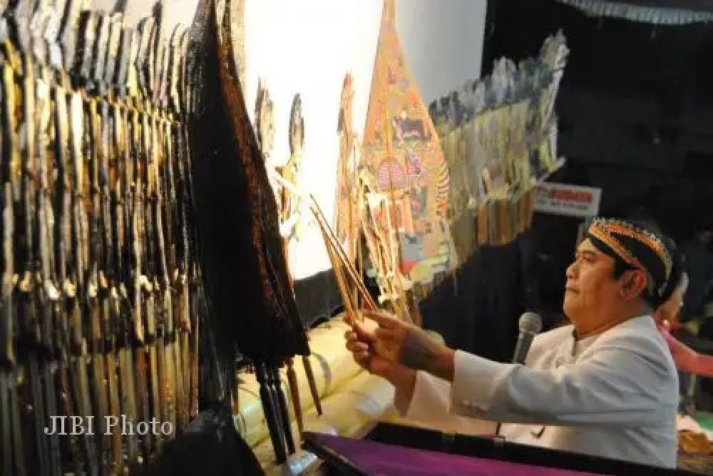 Ki Anom Suroto, Dalang Pertama yang Tampil di Lima Benua