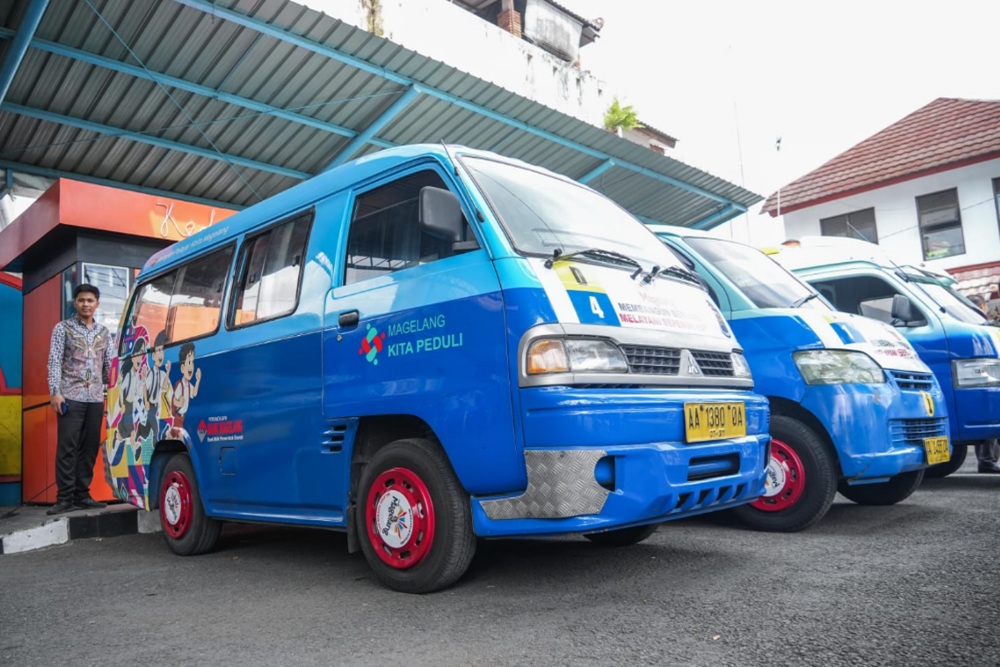 Angkot Gratis Jempol Permudah Akses Sekolah Pelajar Magelang