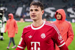 Piala Jerman, Kiper Bayern Jonas Urbig Tak Sabar Hadapi FC Koln