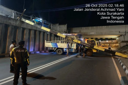 Viaduk Gilingan Solo Ambruk, Diduga Disundul 2 Truk