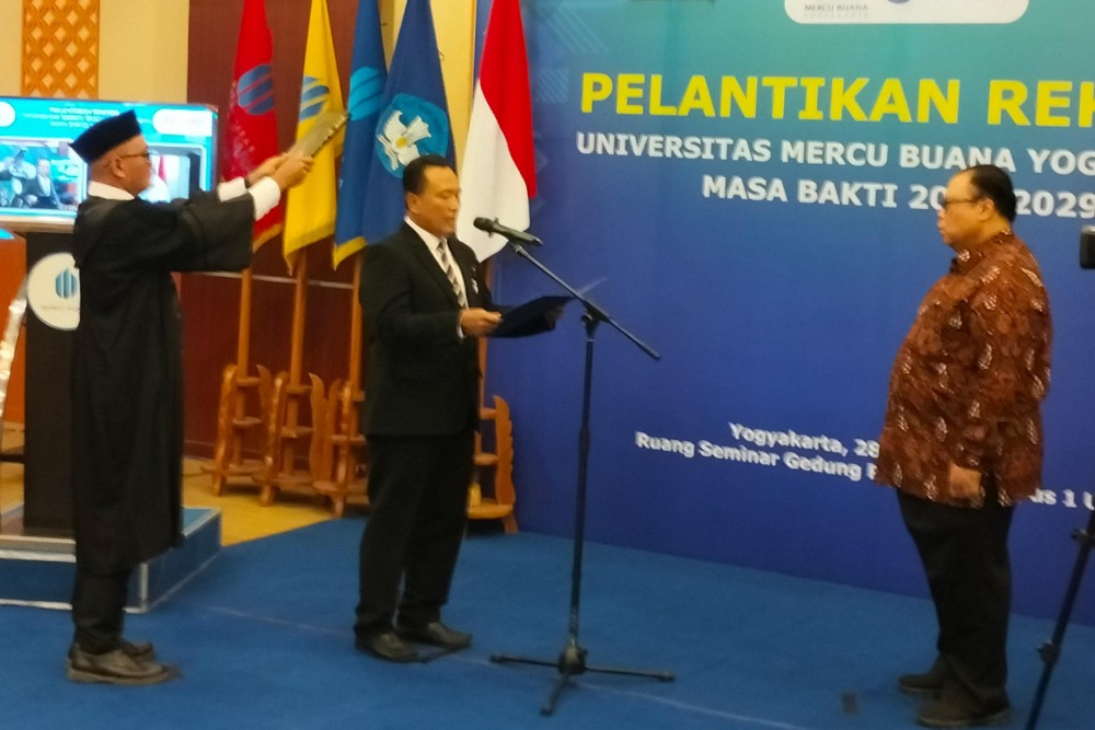 Agus Slamet Kembali Dilantik Jabat Rektor UMBY, Ini Program Terbarunya