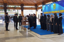 Bupati Bantul Lantik Lima Pejabat Baru, Ini Pesannya