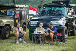 Turis Jerman Campervan di Laguna Glagah Kulonprogo