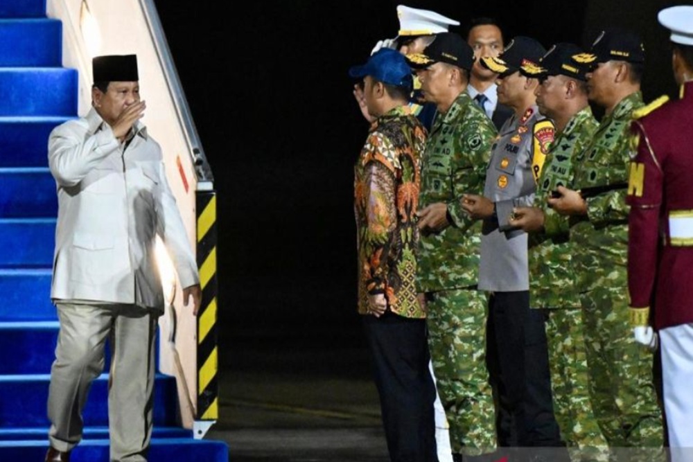 Prabowo Rampungkan Agenda APEC dan Tiba di Jakarta Sabtu Malam