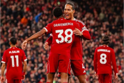 Liverpool vs Aston Villa Skor 2-0, The Red Akhiri 4 Kekalahan Beruntun