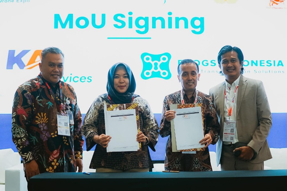 KAI Akan Gunakan Teknologi Drone Frogs untuk Kebersihan Kereta Api