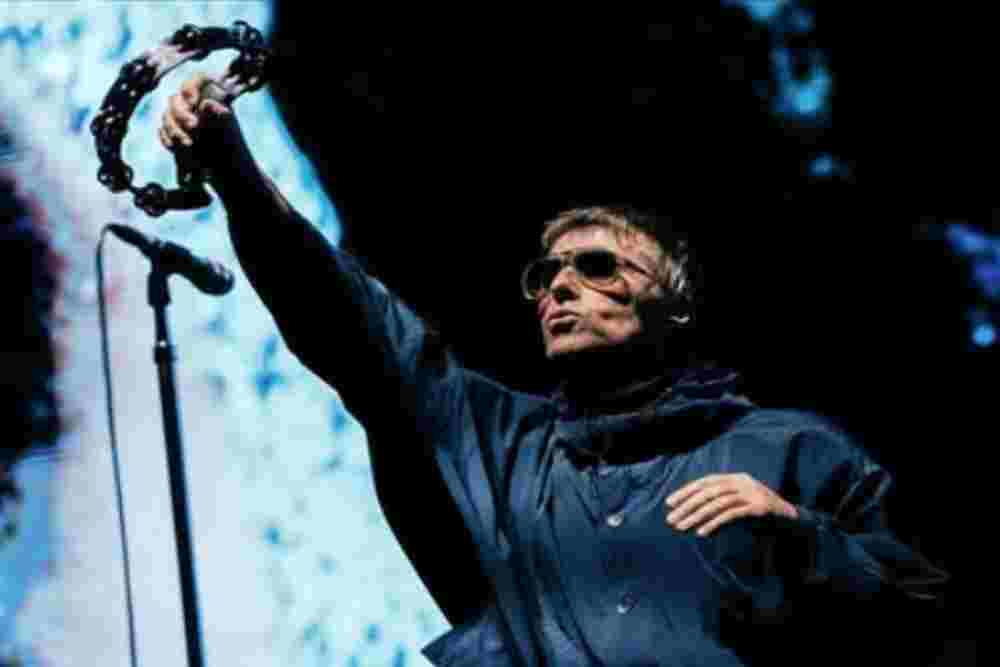 Konser Oasis di Melbourne Diwarnai Suar, Liam Gallagher Ancam Pelaku