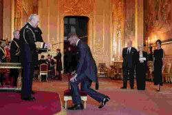 David Beckham Resmi Jadi Sir dari Raja Charles III di Kastil Windsor