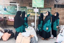Warga Wirobrajan Nabung Lebaran lewat Bank Sampah