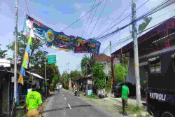 Satpol PP Bantul Tertibkan 1.961 Spanduk Liar