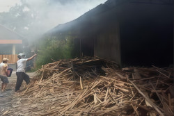 Ruang Oven Kayu Pabrik Furnitur di Bantul Terbakar, Kerugian Rp80 Juta