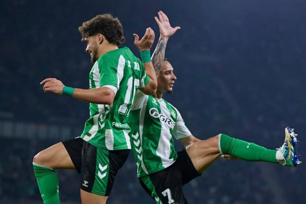 Real Betis vs Lyon Skor 2-0, Antony Cetak 1 Gol