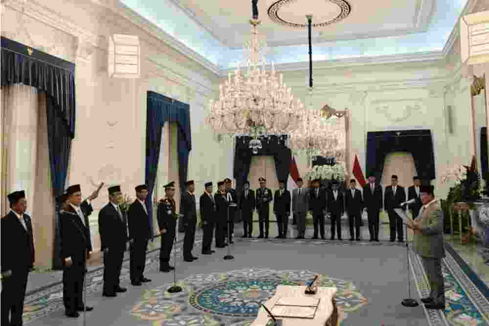 Prabowo Lantik 10 Anggota Komite Reformasi Polri