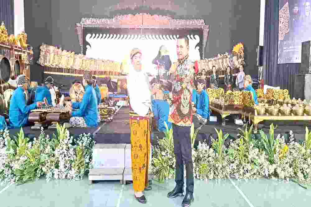 Wayang Kulit Sang Pamong Agung, Teguhkan Komitmen DPRD Menjaga Warisan