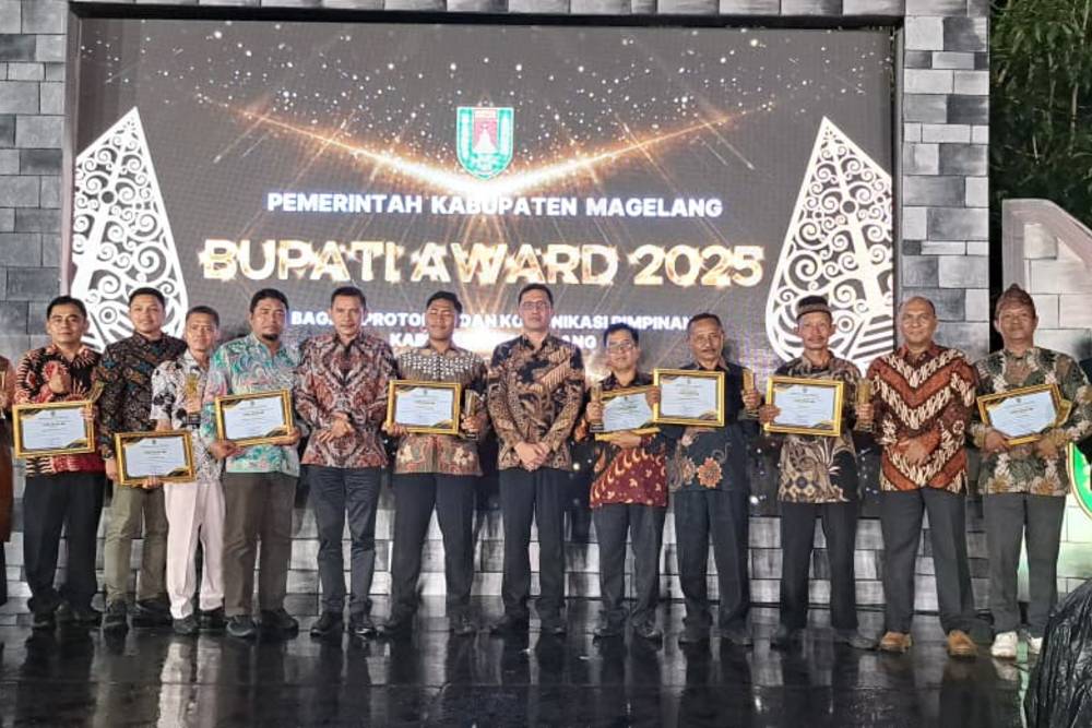 Sembilan Inovator dan Dua Desa Terima Bupati Magelang Awards 2025
