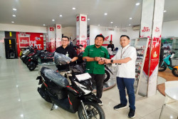 BPJS Ketenagakerjaan Sleman Serahkan Hadiah Pemenang Gebyar Playon